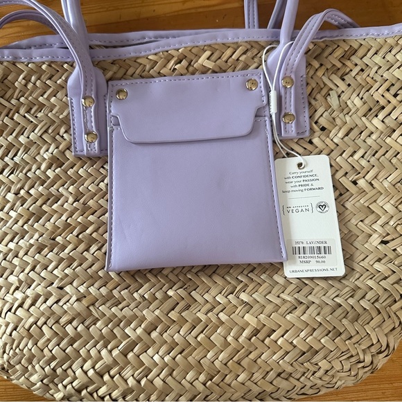 Urban Expressions Wellesley Double
Handle Straw Tote With Strap Lavender NWT - Picture 6 of 7